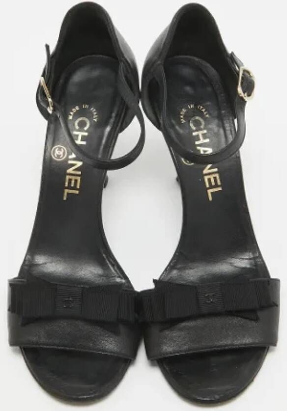 Chanel Vintage Pre-owned Leather sandals Black Dames