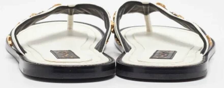 Chanel Vintage Pre-owned Leather sandals Black Dames
