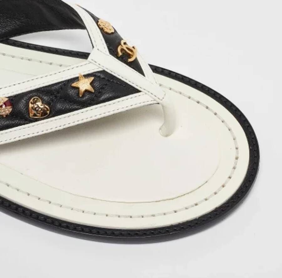 Chanel Vintage Pre-owned Leather sandals Black Dames