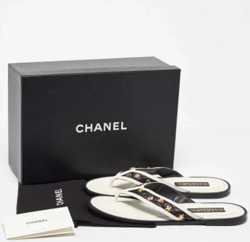 Chanel Vintage Pre-owned Leather sandals Black Dames
