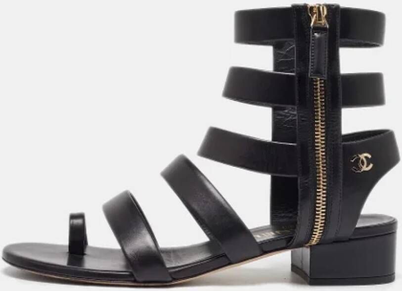 Chanel Vintage Pre-owned Leather sandals Black Dames