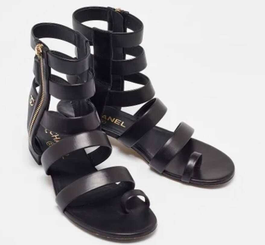 Chanel Vintage Pre-owned Leather sandals Black Dames