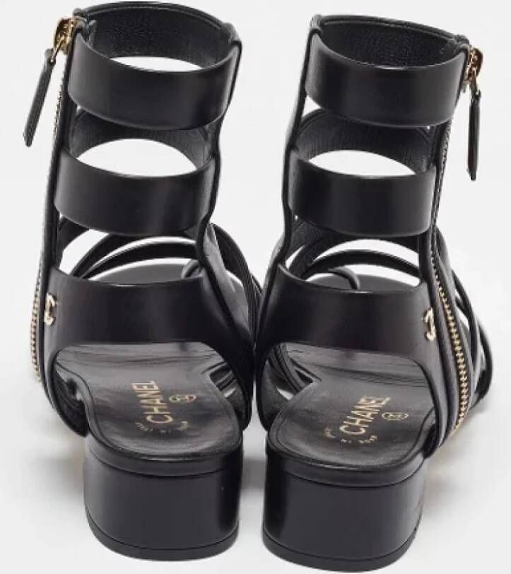 Chanel Vintage Pre-owned Leather sandals Black Dames