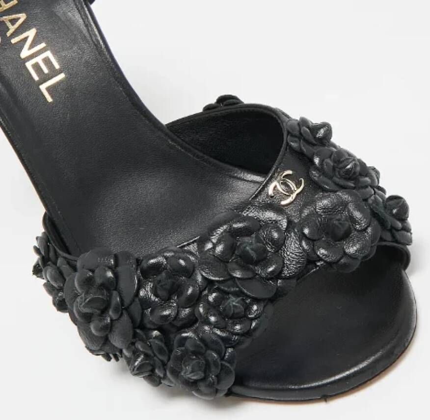 Chanel Vintage Pre-owned Leather sandals Black Dames