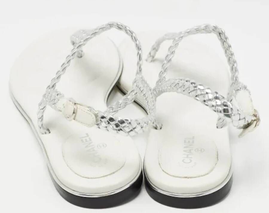 Chanel Vintage Pre-owned Leather sandals Gray Dames