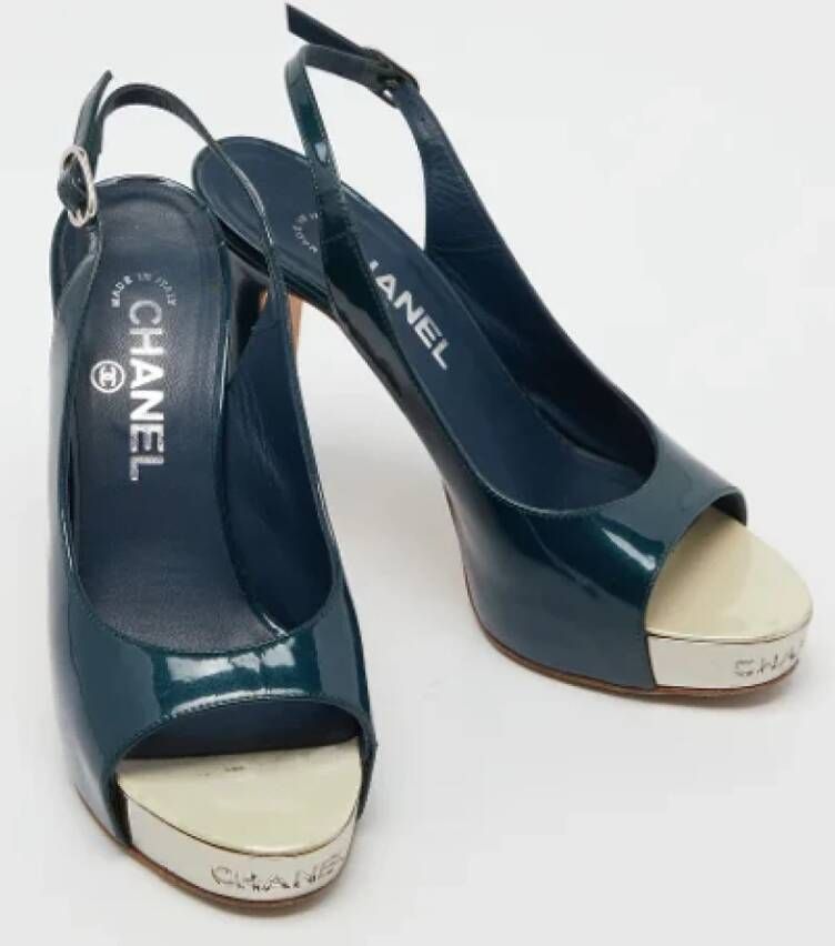 Chanel Vintage Pre-owned Leather sandals Green Dames