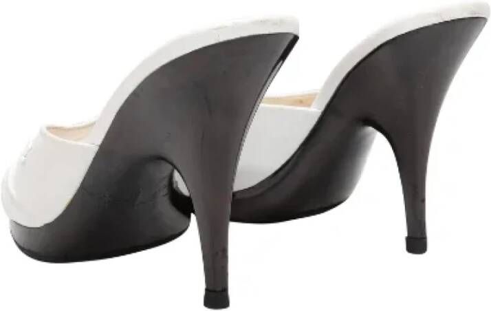 Chanel Vintage Pre-owned Leather sandals White Dames