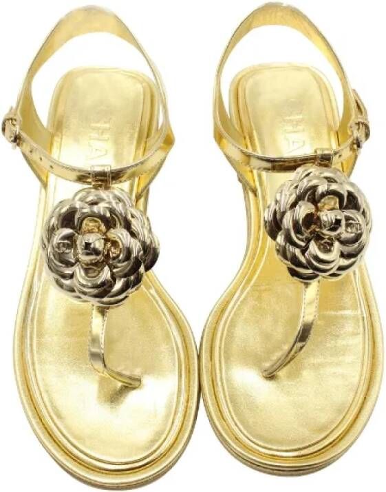 Chanel Vintage Pre-owned Leather sandals Yellow Dames