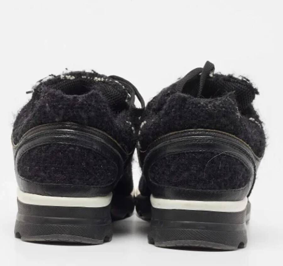 Chanel Vintage Pre-owned Leather sneakers Black Dames