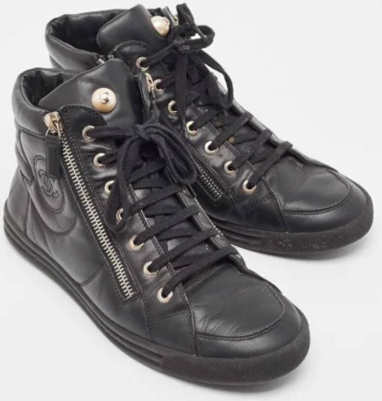Chanel Vintage Pre-owned Leather sneakers Black Dames