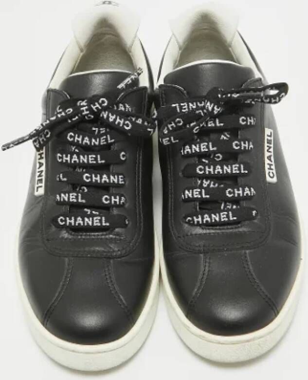 Chanel Vintage Pre-owned Leather sneakers Black Dames