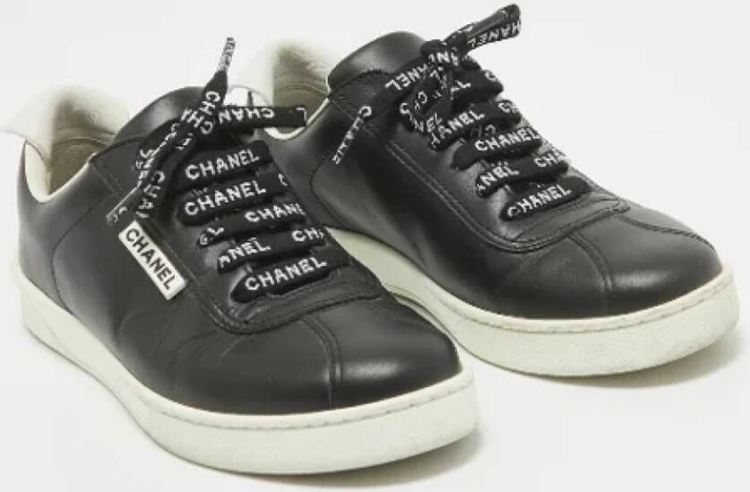 Chanel Vintage Pre-owned Leather sneakers Black Dames