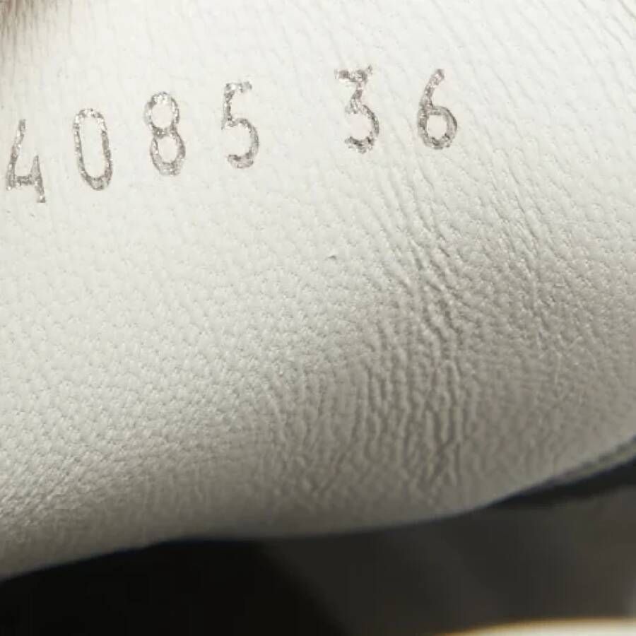 Chanel Vintage Pre-owned Leather sneakers Black Dames