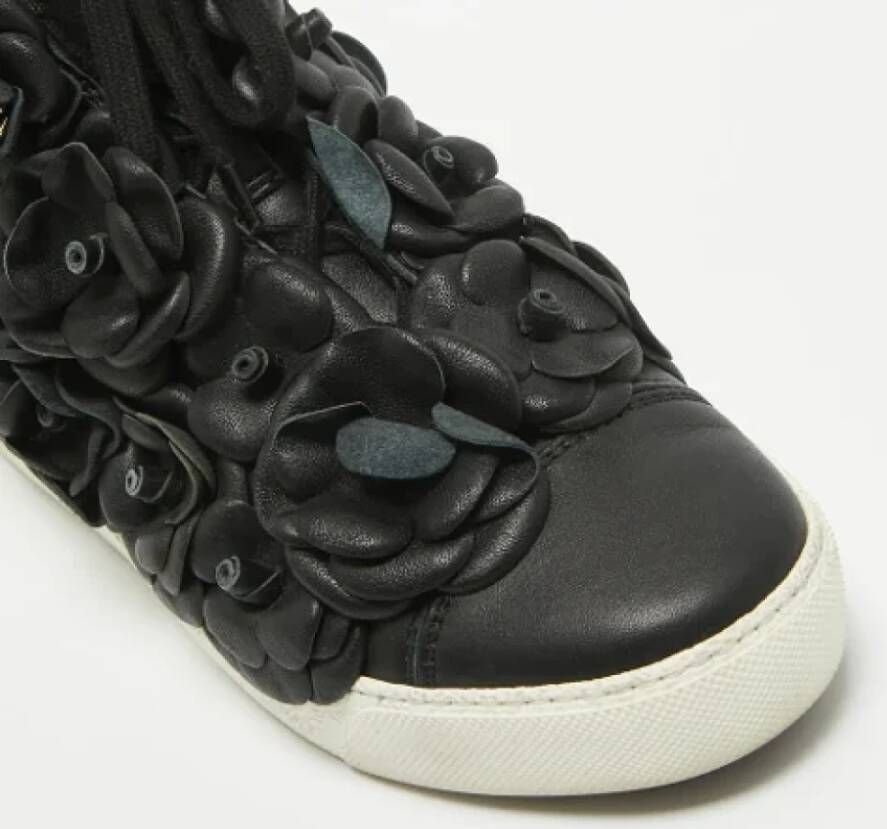 Chanel Vintage Pre-owned Leather sneakers Black Dames