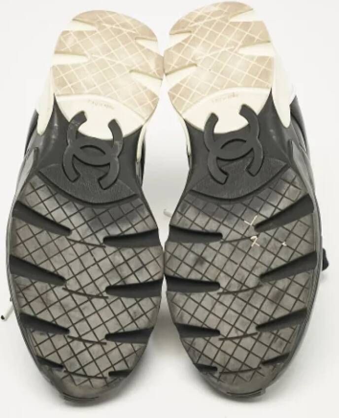 Chanel Vintage Pre-owned Leather sneakers Black Dames