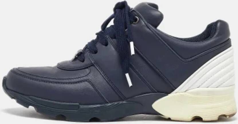 Chanel Vintage Pre-owned Leather sneakers Blue Dames