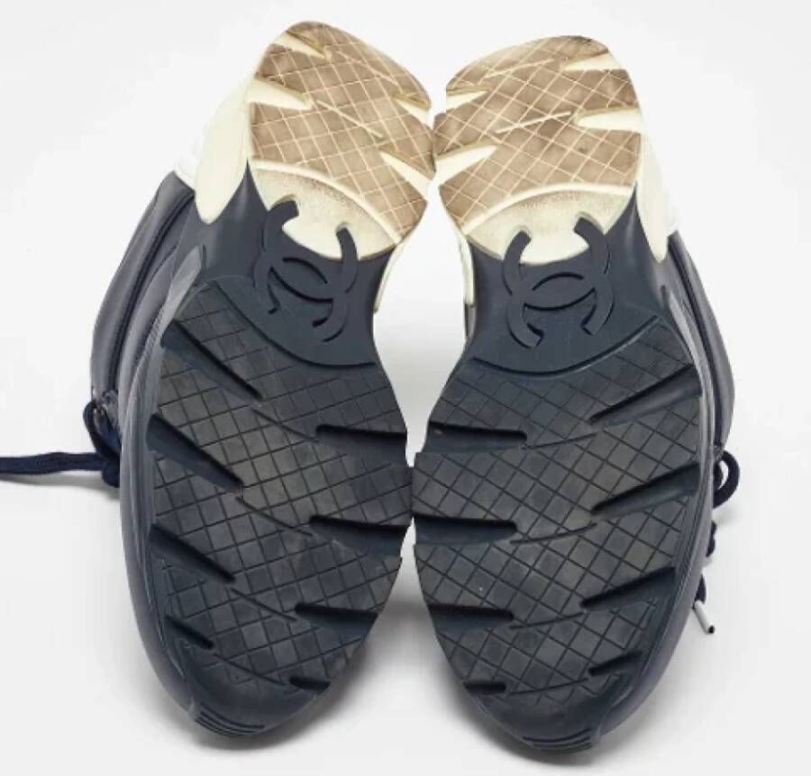 Chanel Vintage Pre-owned Leather sneakers Blue Dames