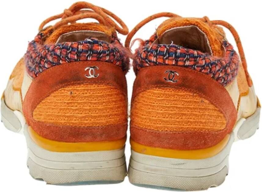 Chanel Vintage Pre-owned Leather sneakers Orange Dames