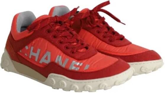 Chanel Vintage Pre-owned Leather sneakers Red Dames