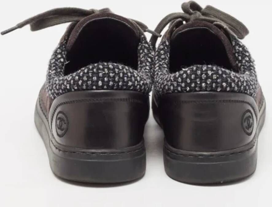 Chanel Vintage Pre-owned Leather sneakers Red Dames