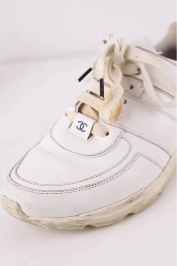 Chanel Vintage Pre-owned Leather sneakers White Dames