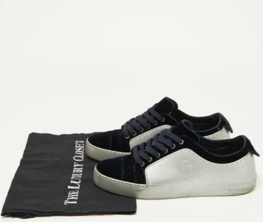 Chanel Vintage Pre-owned Rubber sneakers Gray Dames