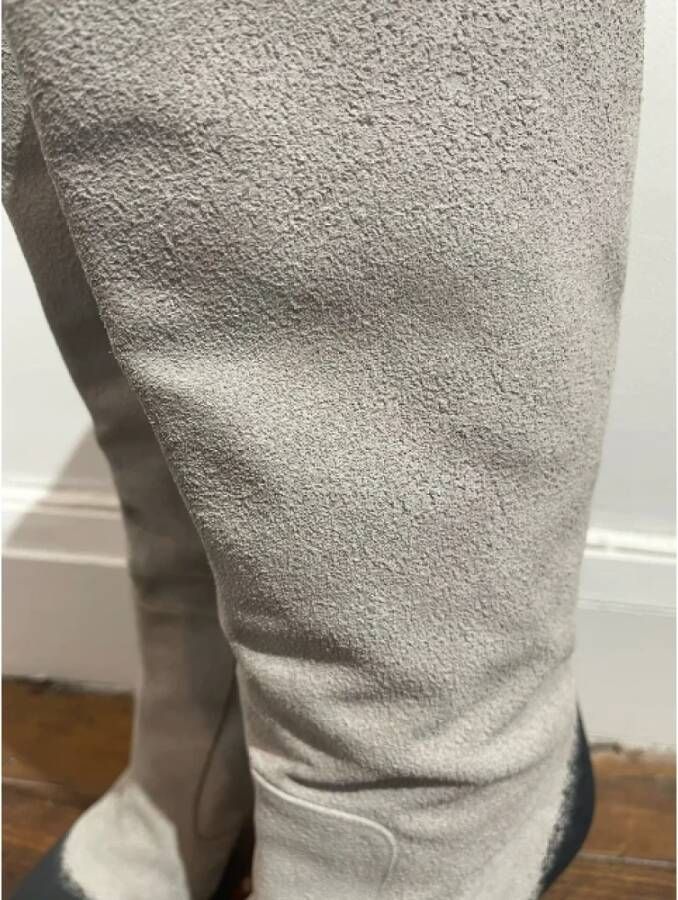 Chanel Vintage Pre-owned Suede boots Gray Dames