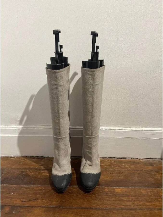 Chanel Vintage Pre-owned Suede boots Gray Dames