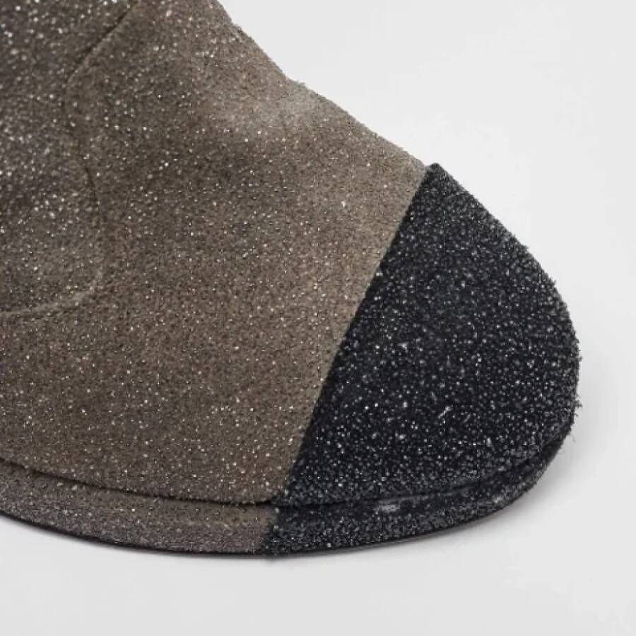Chanel Vintage Pre-owned Suede boots Gray Dames