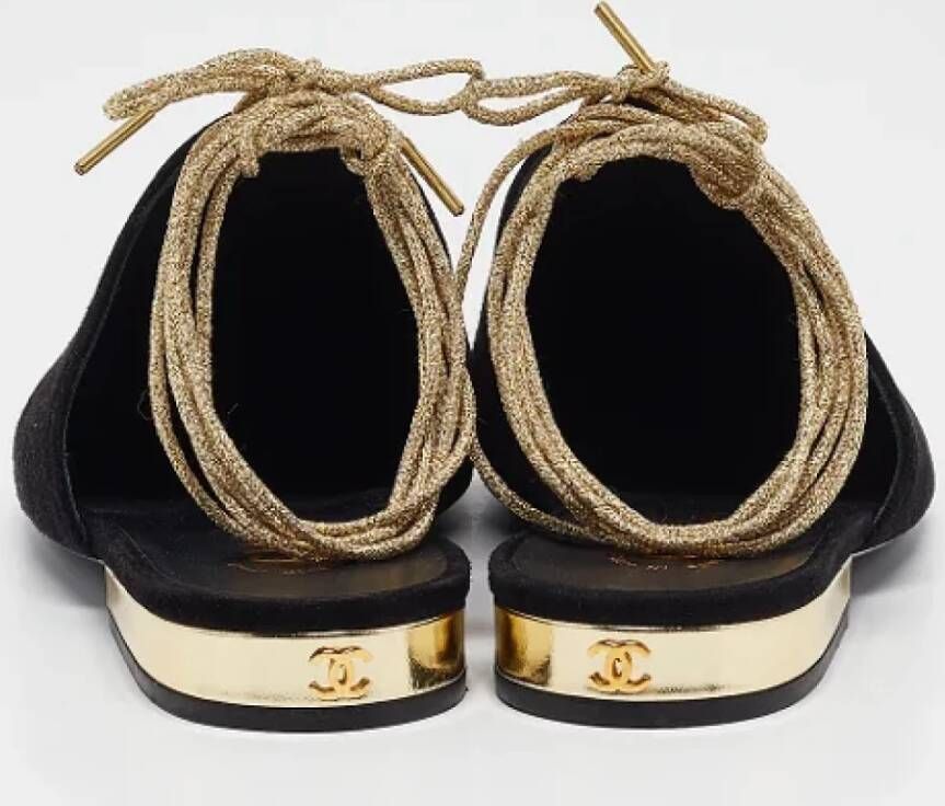 Chanel Vintage Pre-owned Suede flats Black Dames