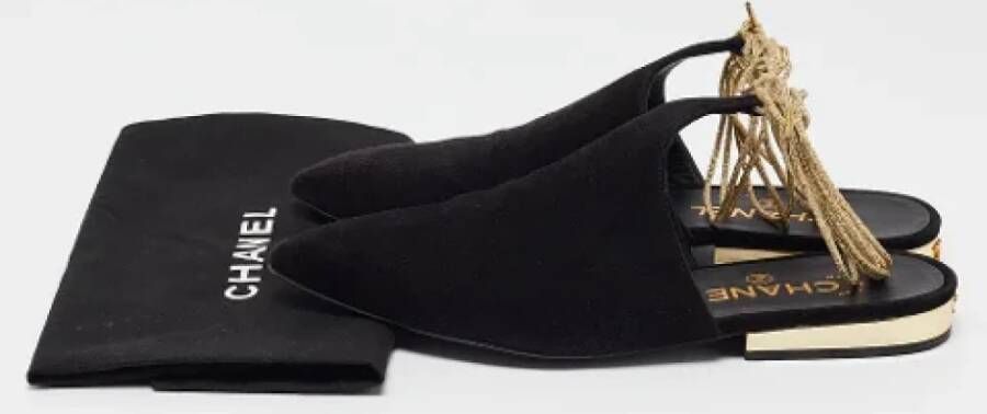 Chanel Vintage Pre-owned Suede flats Black Dames