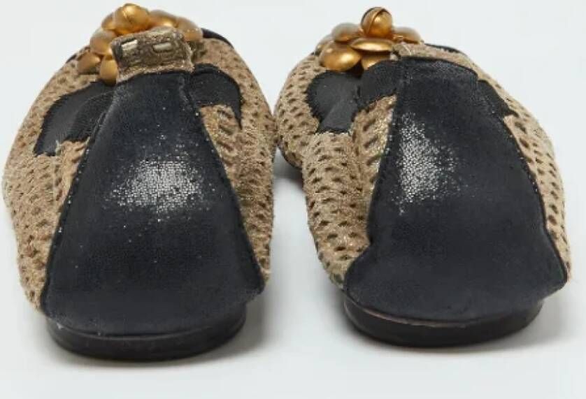 Chanel Vintage Pre-owned Suede flats Yellow Dames