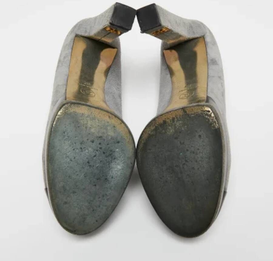 Chanel Vintage Pre-owned Suede heels Gray Dames