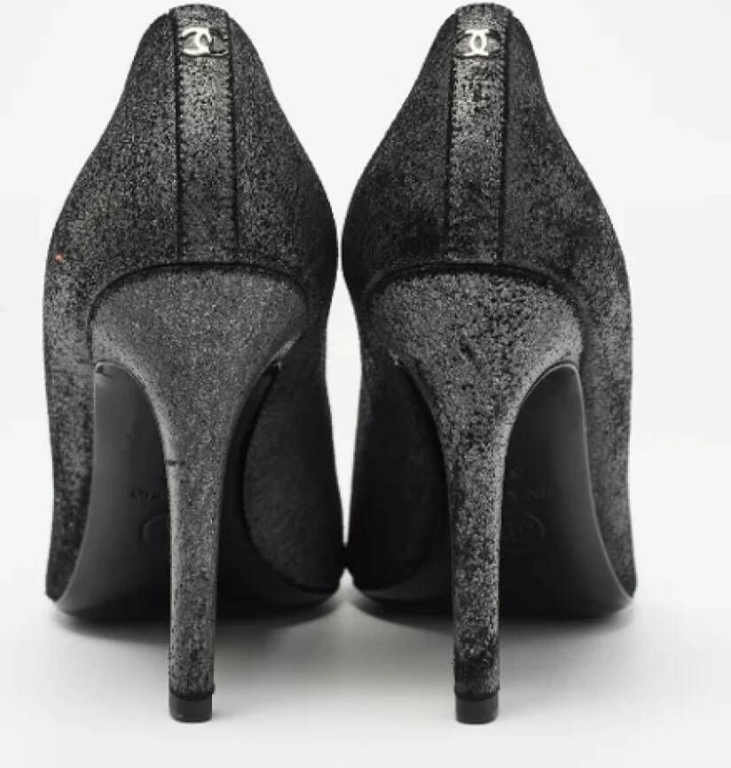 Chanel Vintage Pre-owned Suede heels Gray Dames