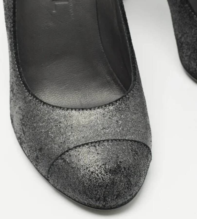 Chanel Vintage Pre-owned Suede heels Gray Dames