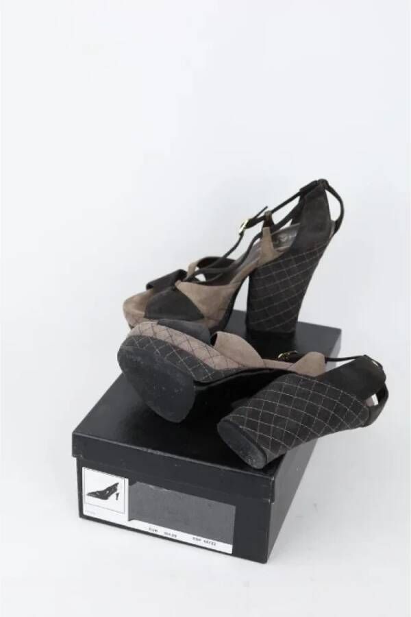Chanel Vintage Pre-owned Suede heels Gray Dames
