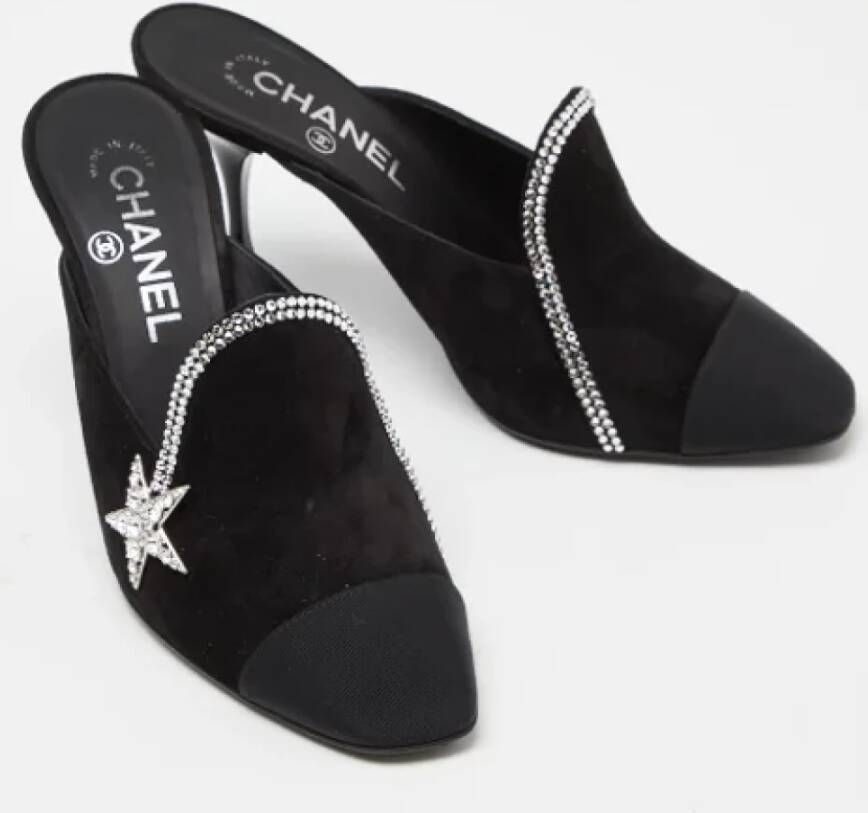 Chanel Vintage Pre-owned Suede mules Black Dames