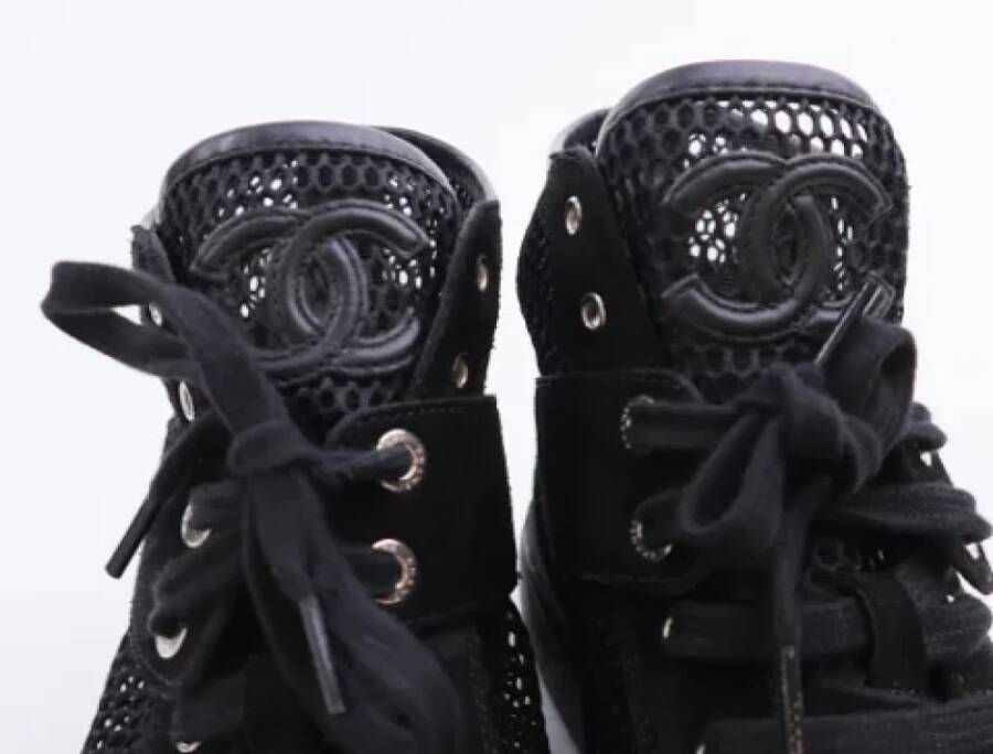 Chanel Vintage Pre-owned Suede sneakers Black Dames