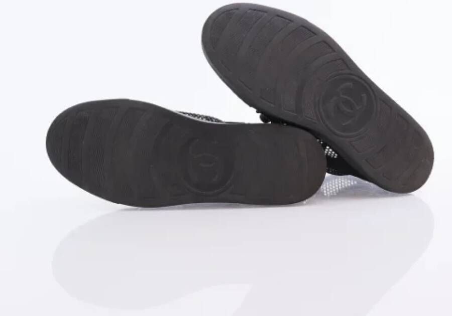 Chanel Vintage Pre-owned Suede sneakers Black Dames