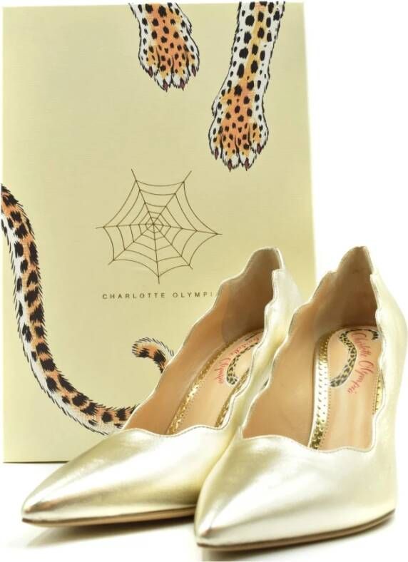 Charlotte Olympia Pumps Geel Dames