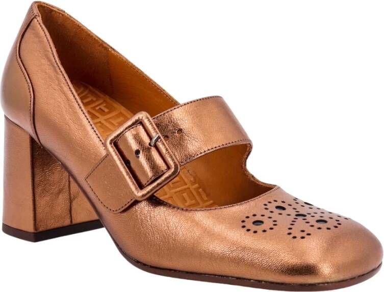 Chie Mihara Gelamineerde leren sandalen met geperforeerd detail Bruin Dames