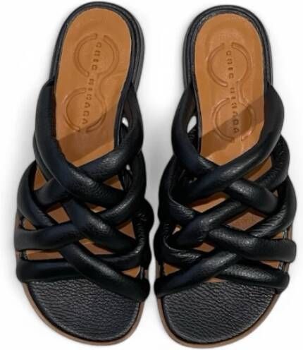 Chie Mihara Zwarte geweven lage hak sandalen