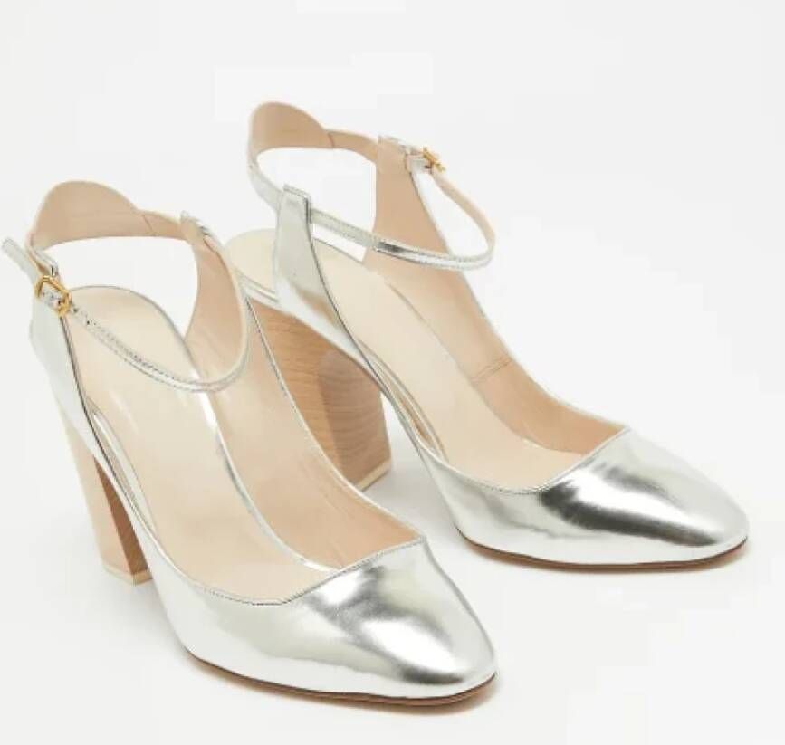 Chloé Pre-owned Leather heels Gray Dames