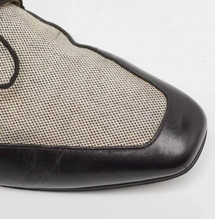 Christian Louboutin Pre-owned Canvas flats Black Dames