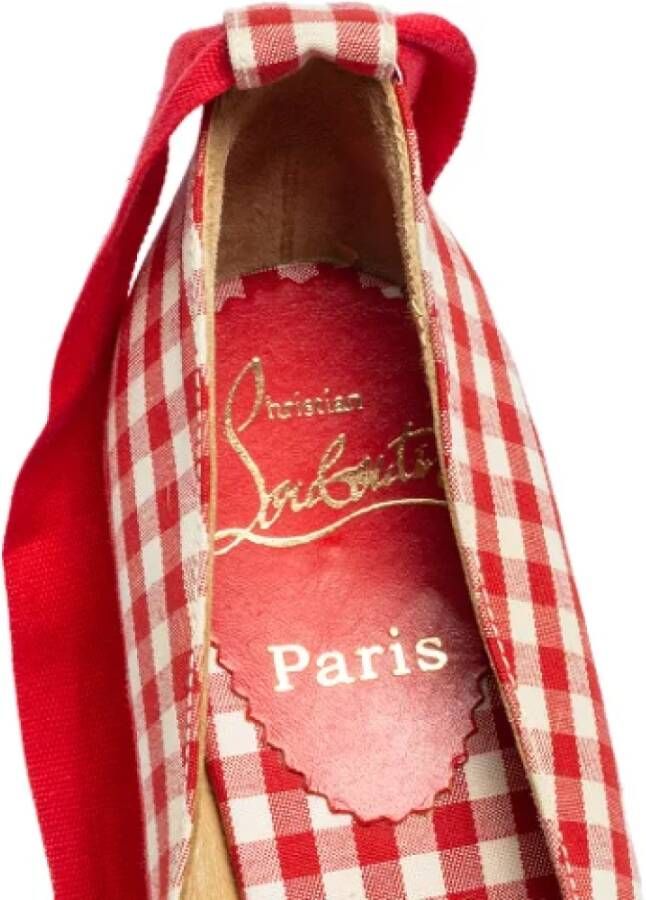 Christian Louboutin Pre-owned Canvas sandals Red Dames