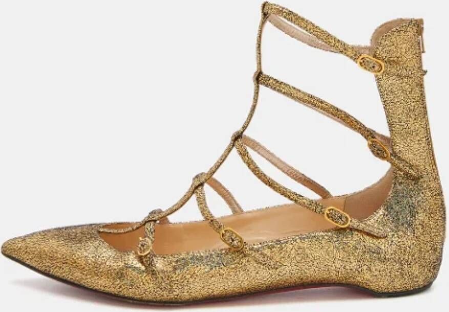 Christian Louboutin Pre-owned Fabric flats Yellow Dames