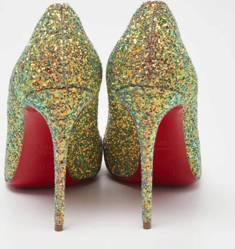 Christian Louboutin Pre-owned Fabric heels Yellow Dames