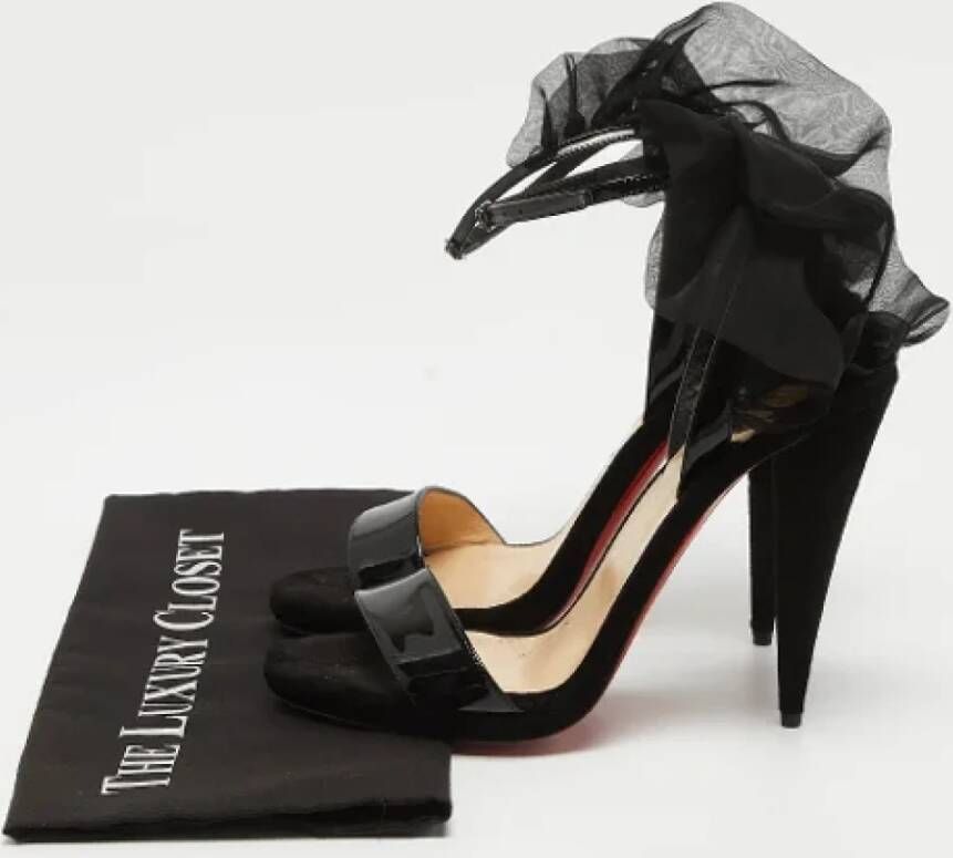 Christian Louboutin Pre-owned Fabric sandals Black Dames