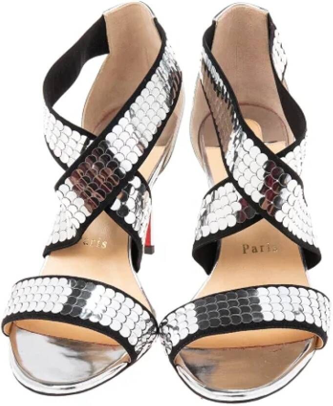 Christian Louboutin Pre-owned Fabric sandals Gray Dames