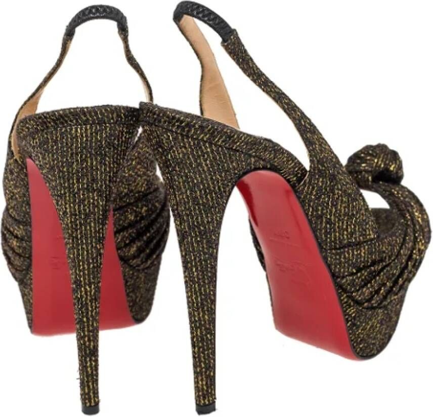 Christian Louboutin Pre-owned Fabric sandals Gray Dames